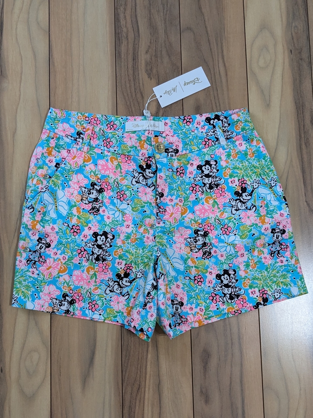 NWT! Lilly Pulitzer X Disney Callahan Mid Rise Shorts Lilly Hearts Disney Size 2